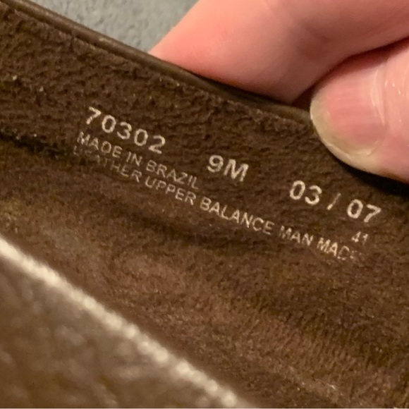 ❤️CLARKS LADIES SIZE 9M BROWN LEATHER SHOES ARE COMFY AND LOOK BRAND NEW!❤️ - Picture 5 of 10